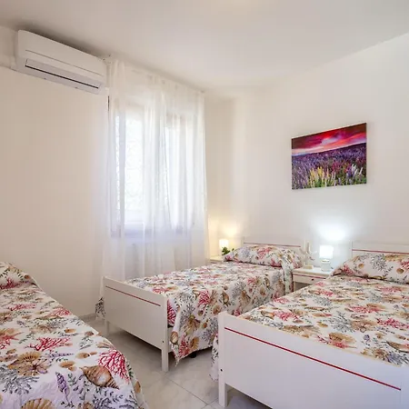 Apartmán Fiordaliso By Interhome
